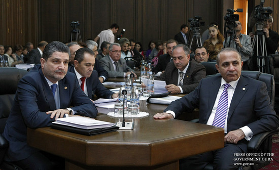 ՀՀ վարչապետի ելույթը ՀՀ Ազգային ժողովի հանձնաժողովների համատեղ նիստում   2011 թվականի ՀՀ պետական բյո
