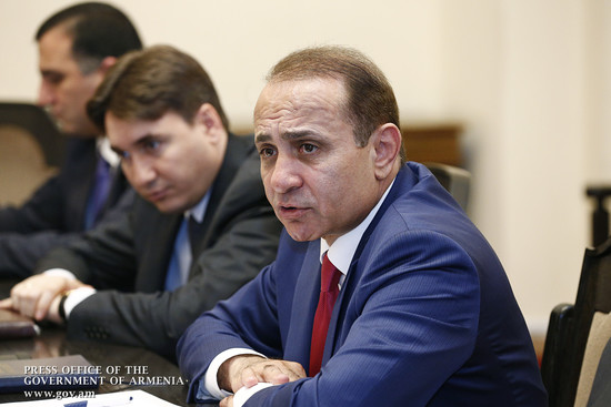 Վարչապետն ԱԺ խմբակցությունների ներկայացուցիչների հետ քննարկել է կենսաթոշակային բարեփոխումների շուրջ 