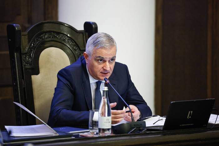 Կառավարությունը  փոփոխություններ է կատարել ուսուցչի տարակարգի տրամադրման կարգում