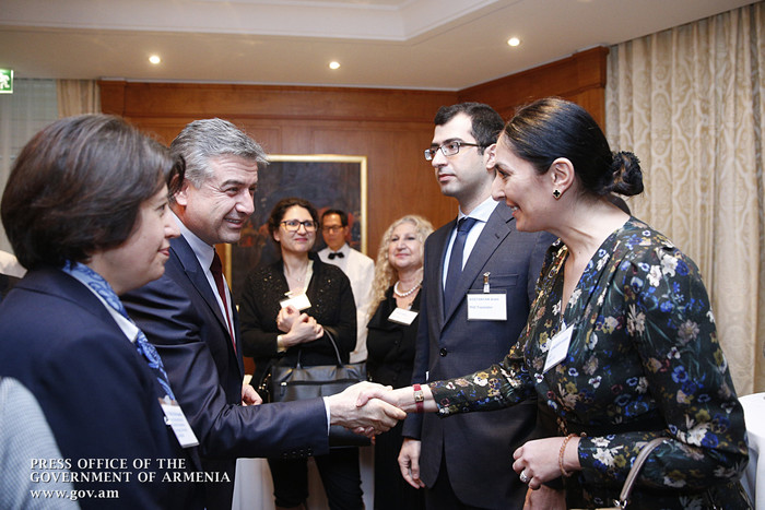 Մեկնարկել է վարչապետի այցը Շվեյցարիա. Ցյուրիխում կայացել է Կարեն Կարապետյանի հանդիպումը շվեյցարացի գ