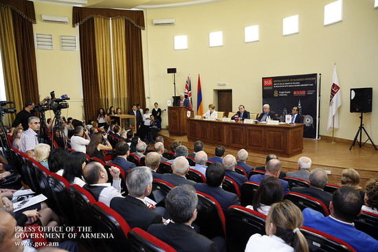 ՀՀ վարչապետը մասնակցել է Բրիտանական բիզնես դպրոցի բացմանը