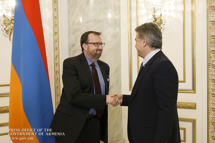 Վարչապետը և ԱՄՆ դեսպանը քննարկել են երկկողմ գործակցությանը վերաբերող հարցեր