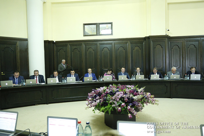Վարչապետ Հովիկ Աբրահամյանն անդրադարձել է էլեկտրաէներգիայի սակագների շուրջ ստեղծված իրավիճակին