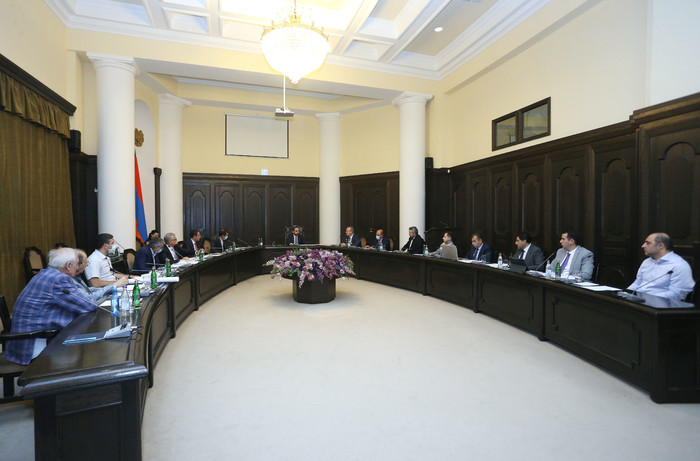 Տիգրան Ավինյանի գլխավորությամբ կայացել է Երևան քաղաքի 33-րդ թաղամասի կառուցապատման աշխատանքները համա