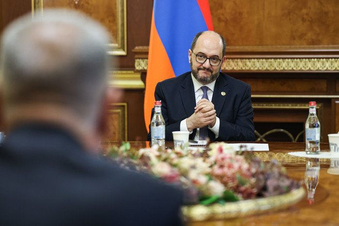 Արայիկ Հարությունյանը Վասիլիս Մարագոսի հետ քննարկել է ՀՀ-ԵՄ համագործակցությանը վերաբերող հարցեր