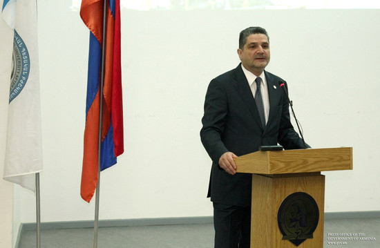 Վարչապետը մասնակցել է հայ բժիշկների միջազգային համագումարին