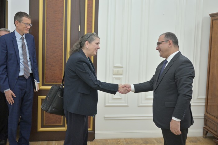 Փոխվարչապետ Խաչատրյանն  ընդունել է ԱՄՆ ՄԶԳ Եվրոպայի և Եվրասիայի բյուրոյի ղեկավարին