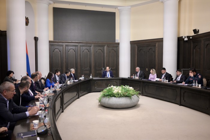 Արայիկ Հարությունյանին զեկուցվել են ծանրամարտի Եվրոպայի մեծահասակների առաջնության անցկացման եզրափակի