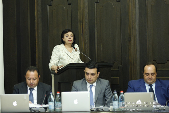 Կառավարության նիստում արծարծվել են հանրությանը հուզող մի շարք հարցեր