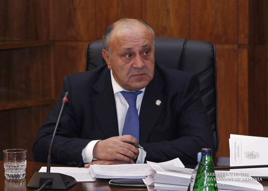 Սկսվել է ՀՀ նախարարությունների 2010թ. գործունեության հաշվետվությունների քննարկումը