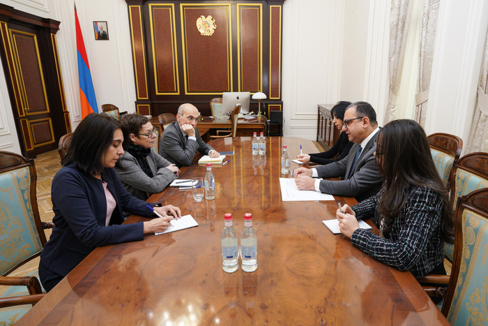 Փոխվարչապետ Տիգրան Խաչատրյանը հյուրընկալել է Ֆրանսիայի դեսպան Անն Լույոյին