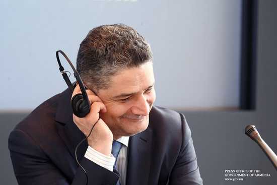Վարչապետի մասնակցությամբ Ֆրանկֆուրտում մեկնարկել է հայ-գերմանական գործարար համաժողովը