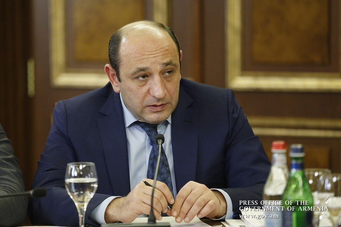 Կառավարությունում շարունակվել են գերատեսչությունների 2016 թ. գործունեության հաշվետվությունները
