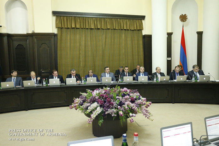 Վարչապետը հանձնարարել է կարգավորել փոքր ՀԷԿ-երի ոլորտը