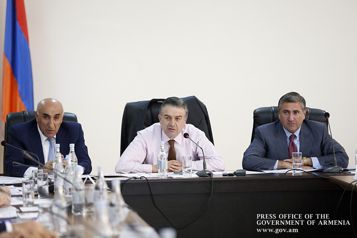 Վարչապետը խորհրդակցություն է անցկացրել Շիրակի մարզպետարանում և հետևել «Կումայրի» պատմական կենտրոնի զ