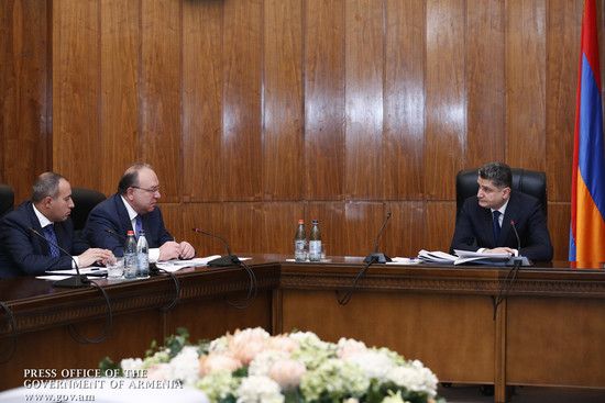Մեկնարկել է ՀՀ պետական կառավարման մարմինների 2013 թ. գործունեության հաշվետվությունների քննարկումը