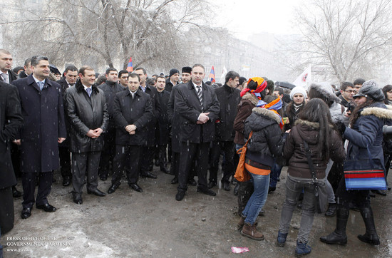 Հանդիսավոր քայլերթով նշվեց Վարդանանց տոնը