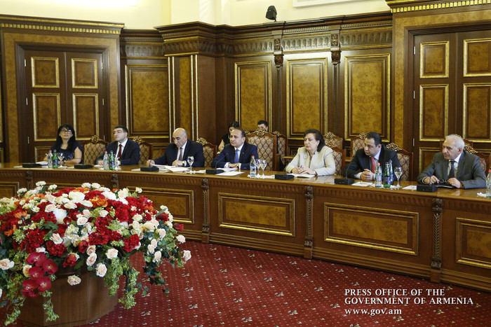 Վարչապետն ընդունել է Ֆրանսիայի Բուշ-դյու-Ռոն դեպարտամենտի խորհրդի նախագահի գլխավորած պատվիրակությանը