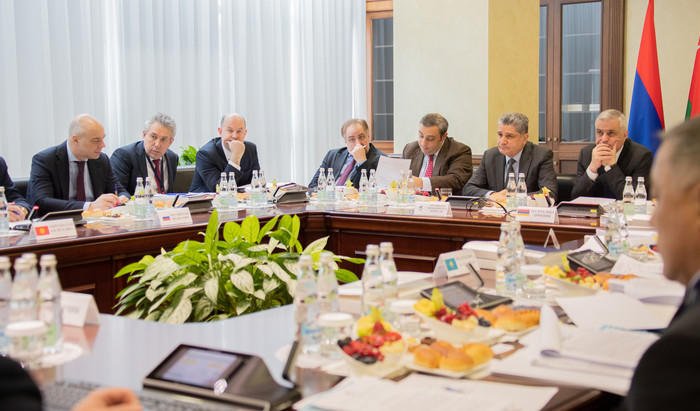 Փոխվարչապետ Մհեր Գրիգորյանը նախագահում է ԵԱՏՀ խորհրդի հերթական նիստը