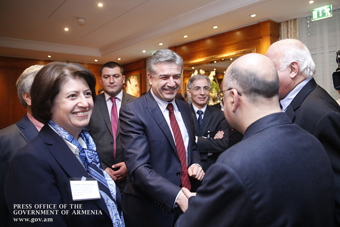 Մեկնարկել է վարչապետի այցը Շվեյցարիա. Ցյուրիխում կայացել է Կարեն Կարապետյանի հանդիպումը շվեյցարացի գ