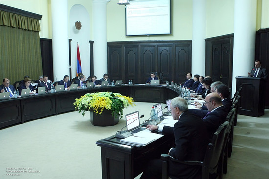 Նոր կառավարությունը գործի է լծվում