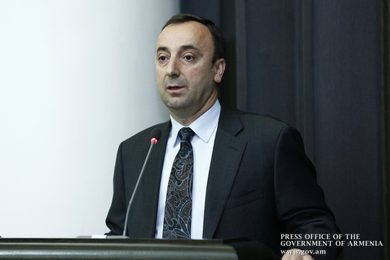 ՀՀ վարչապետ Տիգրան Սարգսյանը հանձնարարել է ստեղծել արագաչափերի տուգանքների իրավաչափությունն ուսումնա