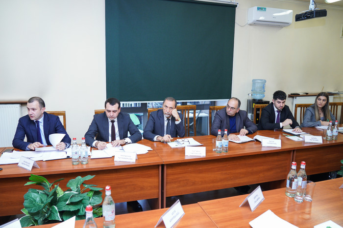 Արայիկ Հարությունյանը մասնակցել է Բնապահպանության և ընդերքի, Առողջապահական և աշխատանքի տեսչական մարմ