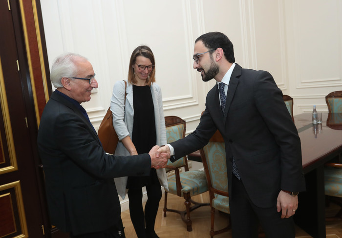 ՀՀ փոխվարչապետի պաշտոնակատար Տիգրան Ավինյանն ընդունեց Զորյան ինստիտուտի նախագահին