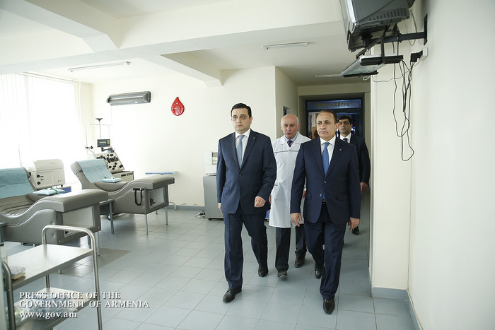 Վարչապետը ծանոթացել է արյունաբանական կենտրոնի վերակառուցման աշխատանքներին