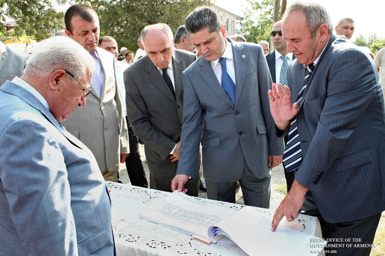 Տիգրան Սարգսյանն այցելել է Արարատի մարզ