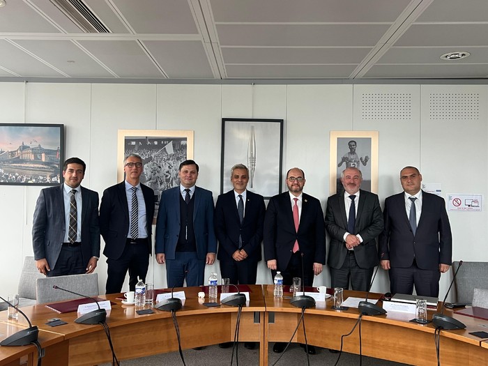 Արայիկ Հարությունյանը հանդիպումներ է ունեցել Փարիզ 2024-ի Օլիմպիական և պարալիմպիկ խաղերի կազմակերպմա