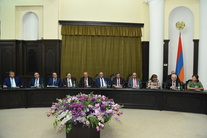 Փոխվարչապետ Տիգրան Ավինյանը ընդունել է Լիբանանից ժամանած պատվիրակությանը