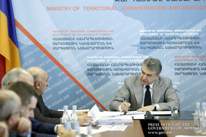 Վարչապետը ծանոթացել է ՀՀ տարածքային կառավարման և զարգացման նախարարության 2017 թ. գործունեությանը