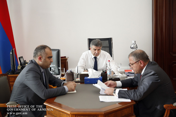 Արարատի մարզպետը վարչապետ Կարապետյանին է ներկայացրել հանձնարարականների կատարման ընթացքը