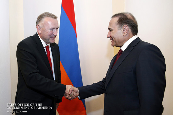 ՀՀ վարչապետն ընդունել է չեխ գործարարների պատվիրակությանը