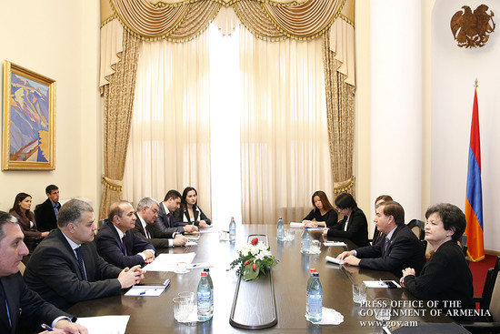 Հովիկ Աբրահամյանն ընդունել է ԱՄՆ կոնգրեսականների պատվիրակությանը