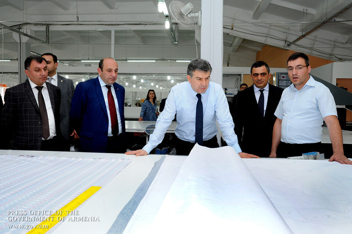 Վարչապետը ծանոթացել է տեսքտիլի արտադրության ներդրումային նոր ծրագրերին