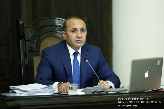 Կառավարության նիստում արծարծվել են հանրությանը հուզող մի շարք հարցեր