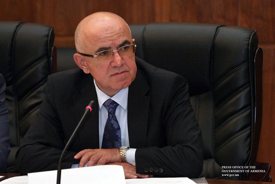 Շարունակվում է պետական կառավարման մարմինների հաշվետվությունների քննարկումը