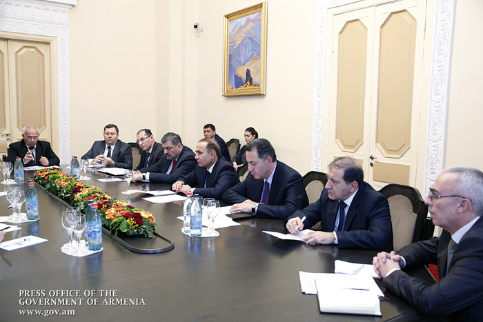 Կառավարությունում քննարկվել են ֆինանսական շուկայի կայունացմանը վերաբերող հարցեր