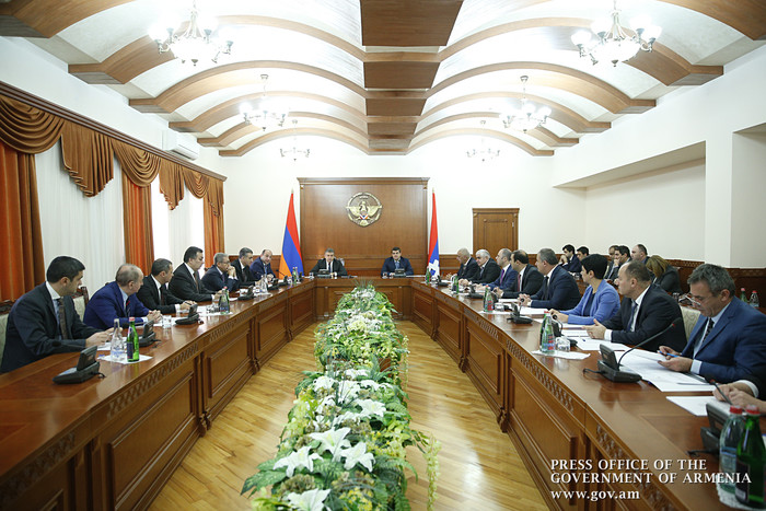 Հայաստանի և Արցախի վարչապետները քննարկել են տնտեսական փոխգործակցությանը վերաբերող մի շարք հարցեր