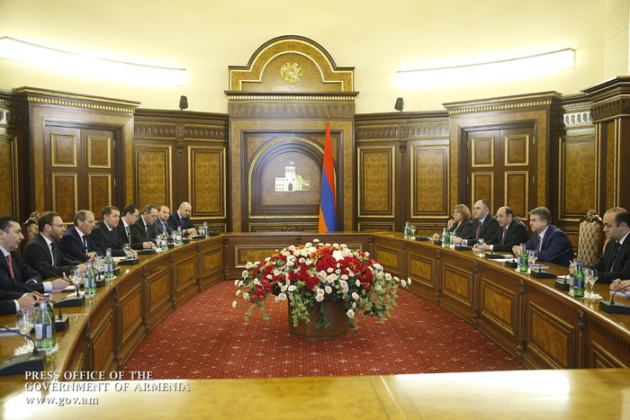 ՀՀ կառավարության և  «Ֆիլիպ Մորիս Ինթերնեյշնլի Մենեջմենթ Էս Էյ» ընկերության միջև ստորագրվել է փոխըմբռ