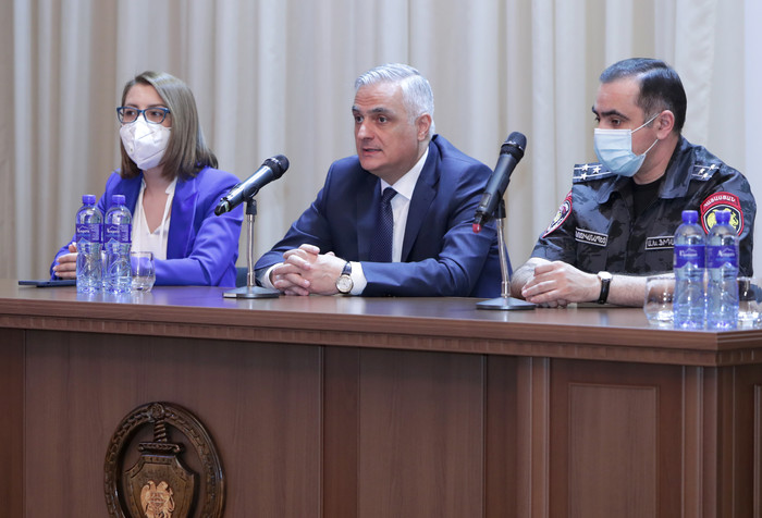 Փոխվարչապետի պաշտոնակատար Մհեր Գրիգորյանը հանդիպում է ունեցել Պարեկային ծառայության ուսուցման ծրագրի