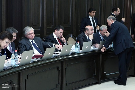 Կկարգավորվեն բուժծառայությունների և դեղերի գները