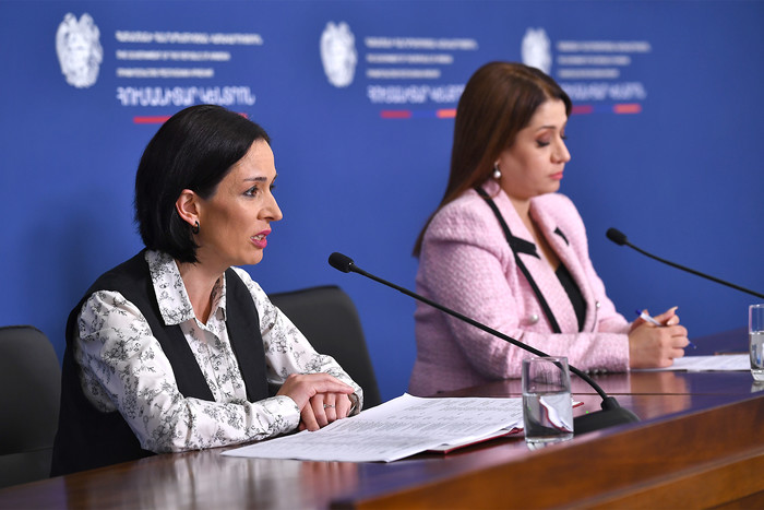 Լեռնային Ղարաբաղից բռնի տեղահանվածներից ամեն երրորդն անչափահաս է. Կառավարությունը  քայլեր է ձեռնարկո
