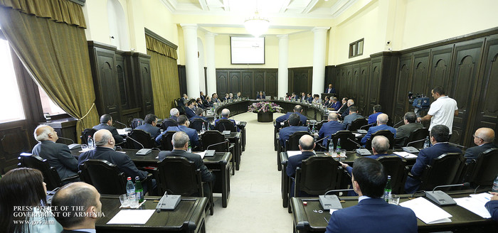 Կառավարությունը գումար կհատկացնի  Արարատի և Գեղարքունիքի մարզերի մի շարք խնդիրների լուծման համար