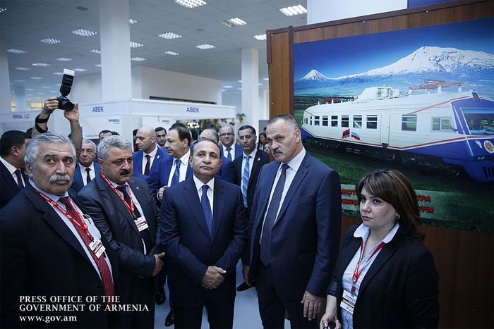 Վարչապետը մասնակցել է «Պանարմենիան Էքսպո 2015» միջազգային ցուցահանդեսի բացմանը