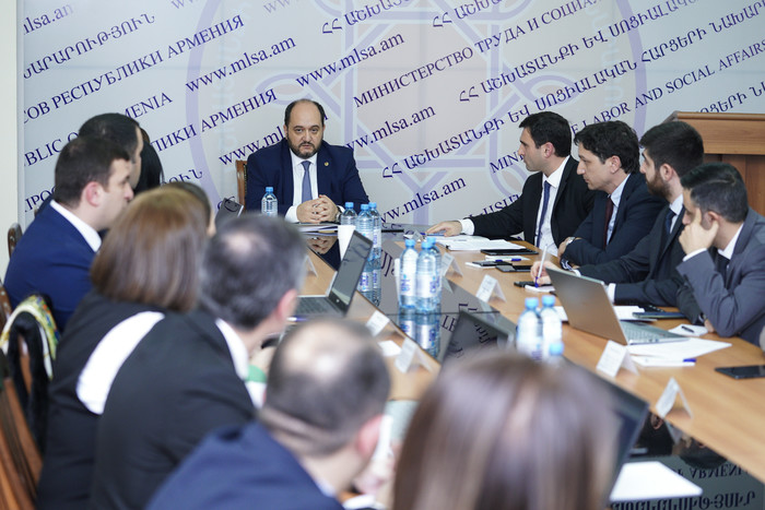 Արայիկ Հարությունյանը մասնակցել է Բնապահպանության և ընդերքի, Առողջապահական և աշխատանքի տեսչական մարմ