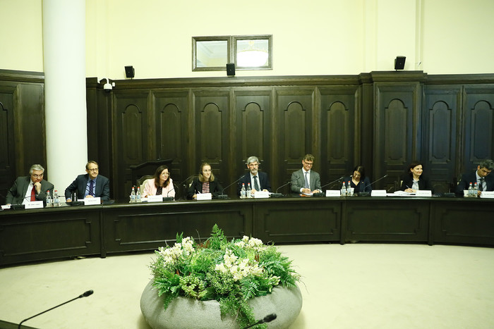 Արայիկ Հարությունյանը հանդիպում է ունեցել միջազգային գործընկերների հետ` Հանրային կառավարման բարեփոխո