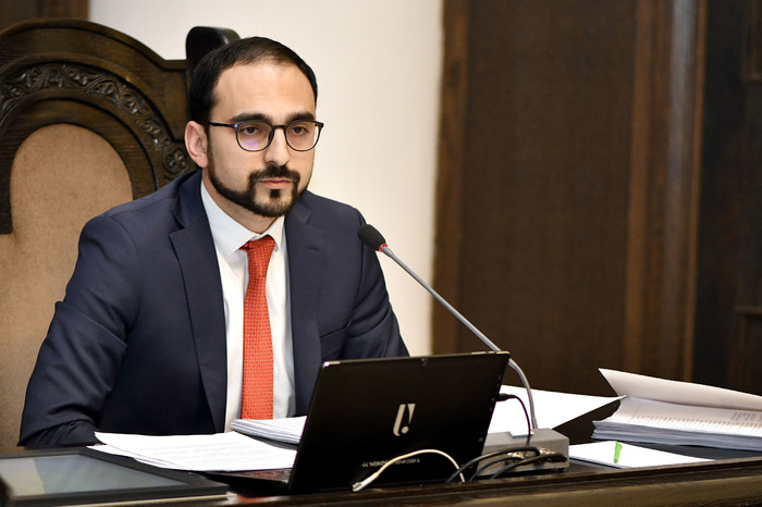 Տեղի է ունեցել կառավարության հերթական նիստը. գործադիրի անդամները մեկ րոպե լռությամբ հարգել են Սումգա